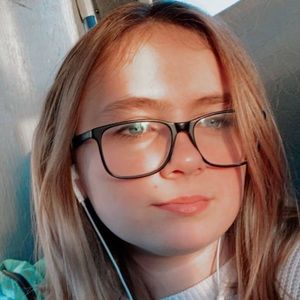 Meet your Posher, Evelyn